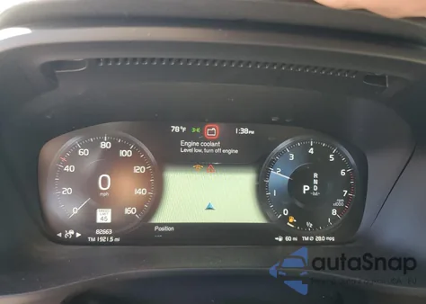 2022 Volvo Xc40 T5 Momentum z USA, uszkodzony, nr VIN YV4162UK5N2656553